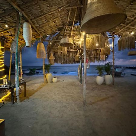 Mistica Island Hostel - Isla Palma Buitenkant foto